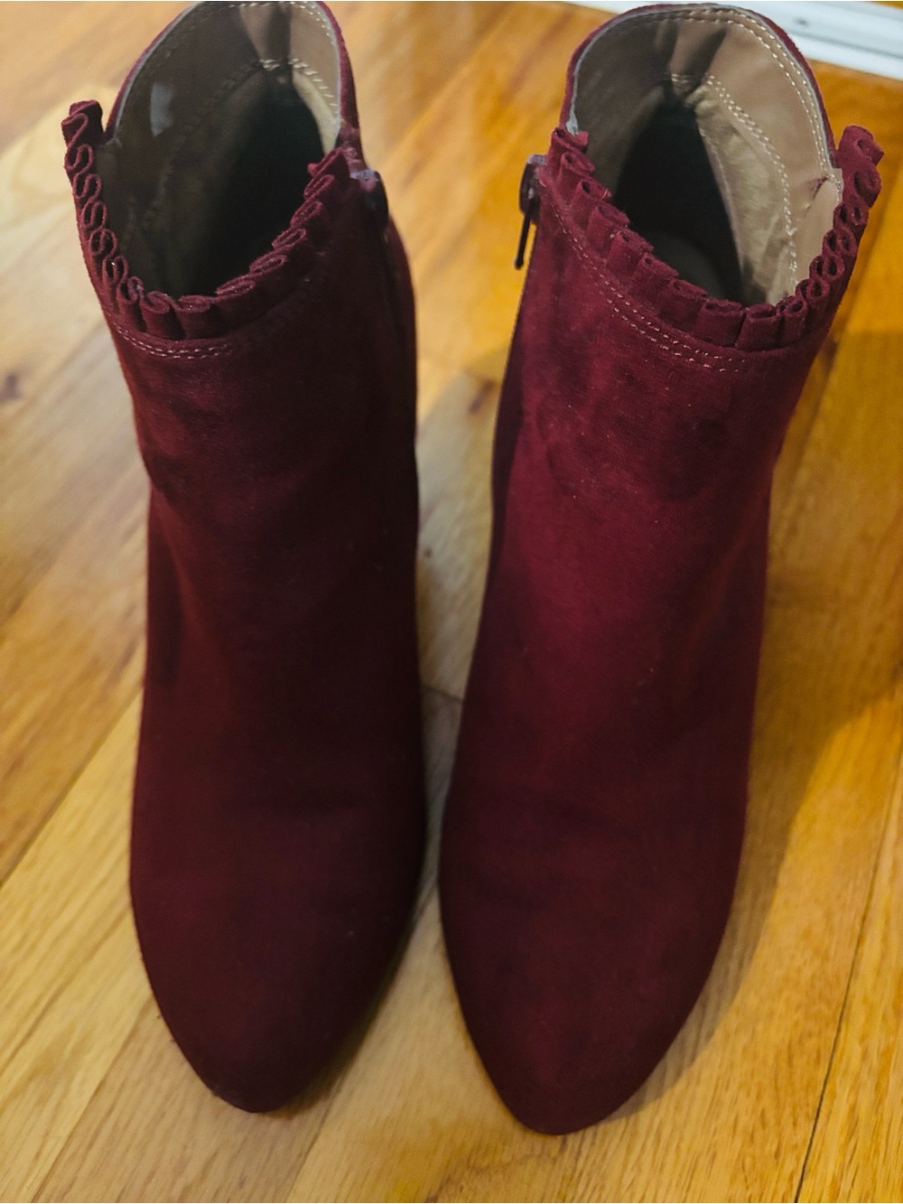 Gently used, AEROSOLES Burg Booties ❤️